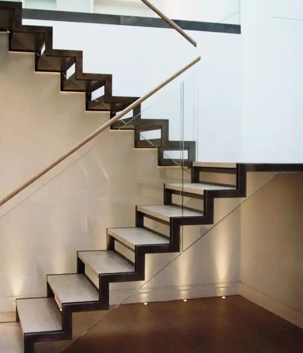 a metal staircase on two broken stringers